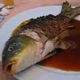 Chinesische Grauslichkeiten: Lebender frittierter Fisch