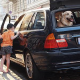 Lange Autofahrten hundefreundlich gestalten
